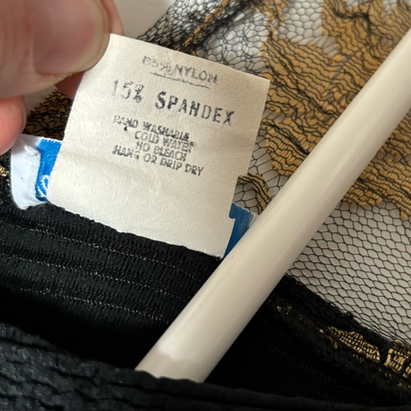 Mellow Mail Vintage 80’s Black Body Con Gold Lace Short Mermaid Dress - Picture 10 of 10